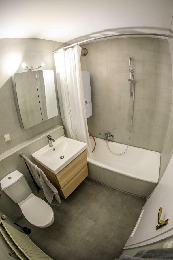 Studio Apartment - Terrace, Private Parking Place Wurzburg Bagian luar foto